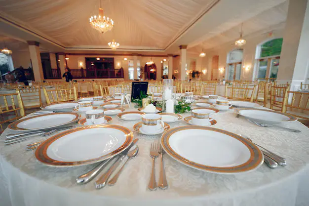 party dishes for rent in uk