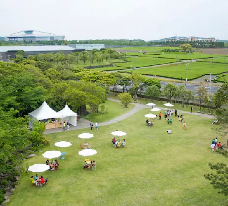 jeju-island-korea-october-12-osulloc-tea-museum-is-f_1258-57